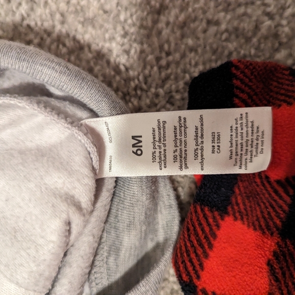 Santa and plaid sweat set - Picture 6 of 7